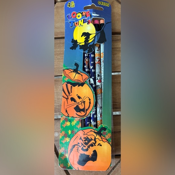 NOS Vintage Halloween Looney Tunes Pencils Warner Bros. 2 Pack New - Picture 3 of 14
